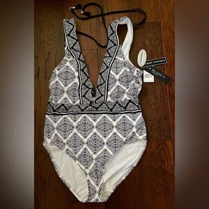 LA BLANCA Oasis Plunge One Piece Swimsuit Black, White Gold Hardware SZ 10 NWT